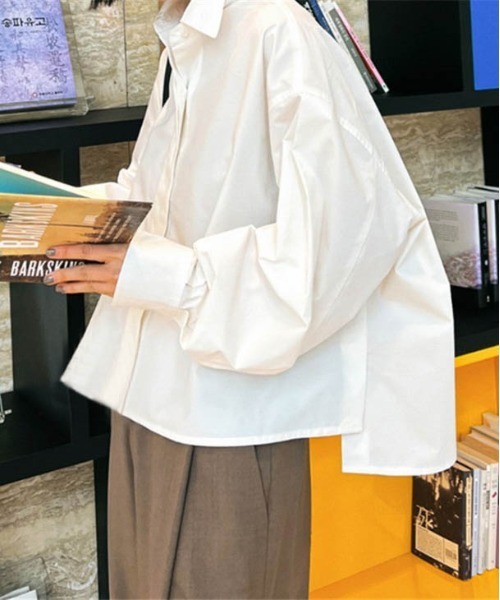 AMELY(エミリー)の「ボリュームスリーブショート丈ハイネックブラウス(シャツ/ブラウス・レディース・ブラック/ホワイト・M/L)」の11枚目の写真