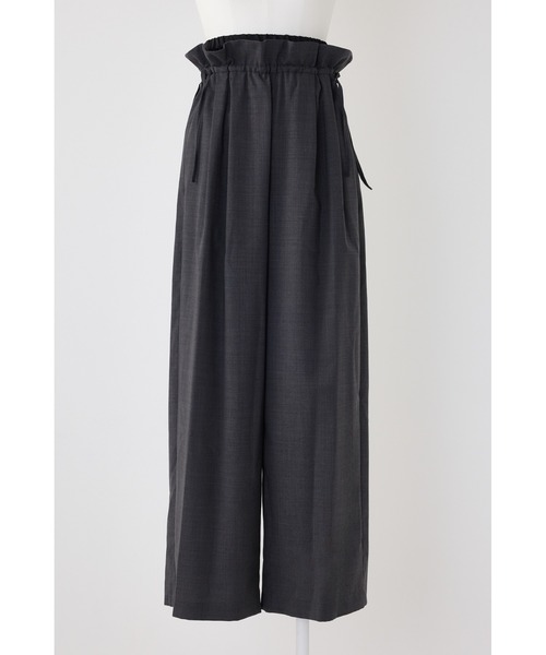 ENFOLD(エンフォルド)の「T/Wトロ ダブルウエスト ワイドパンツ(その他パンツ・レディース・チャコールグレー/ダークネイビー・38/36)」の2枚目の写真