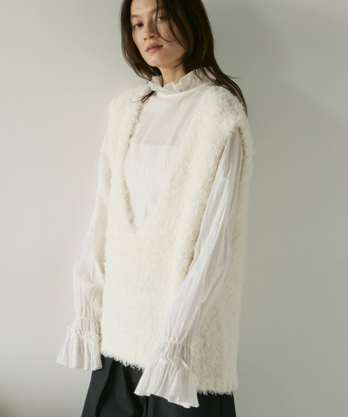 Libra Cue（リブラ キュー）の「Vネックニットジレ（ベスト・レディース・アイボリー・FREE）」の3枚目の写真