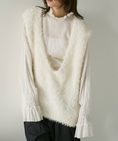 Libra Cue（リブラ キュー）の「Vネックニットジレ（ベスト・レディース・アイボリー・FREE）」の5枚目の写真