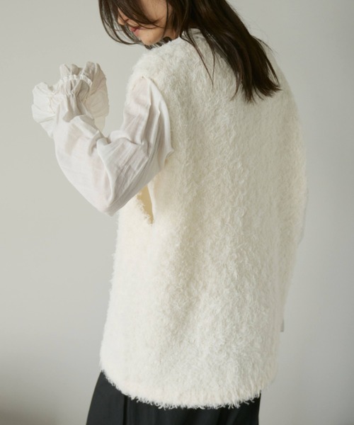 Libra Cue（リブラ キュー）の「Vネックニットジレ（ベスト・レディース・アイボリー・FREE）」の6枚目の写真