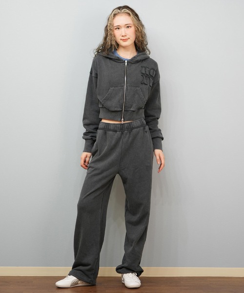 メゾピアノ ベリエちゃん ショート丈ジップアップパーカー ブラック