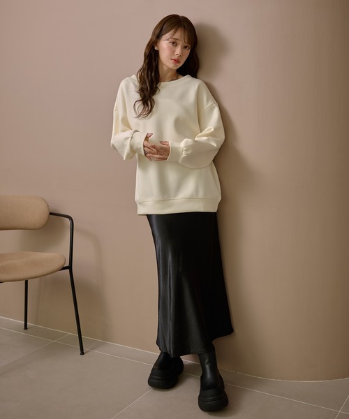 LAULEN(ローレン)の「oversize sweat pullover /クルーネックオーバーサイズスウェット長袖プルオーバー(スウェット・レディース・アイボリー/ブラック・FREE)」の11枚目の写真