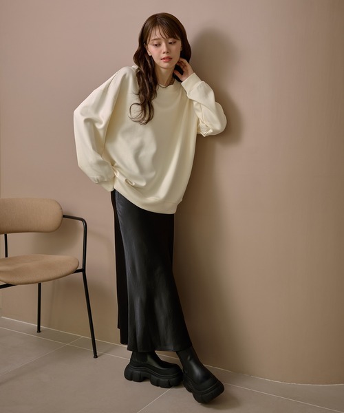 LAULEN(ローレン)の「oversize sweat pullover /クルーネックオーバーサイズスウェット長袖プルオーバー(スウェット・レディース・アイボリー/ブラック・FREE)」の12枚目の写真