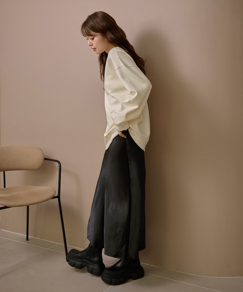 LAULEN(ローレン)の「oversize sweat pullover /クルーネックオーバーサイズスウェット長袖プルオーバー(スウェット・レディース・アイボリー/ブラック・FREE)」の15枚目の写真