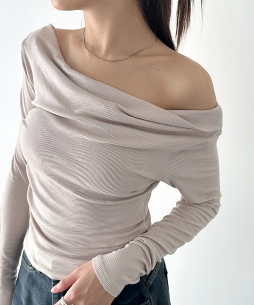 Bamm(バム)の「カウルネックドレープコンパクトトップス(Tシャツ/カットソー・レディース・ベージュ/ホワイト/ブラウン/ブラック/グレー・FREE)」の5枚目の写真