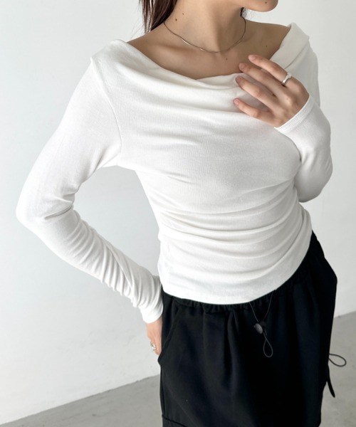 Bamm(バム)の「カウルネックドレープコンパクトトップス(Tシャツ/カットソー・レディース・ベージュ/ホワイト/ブラウン/ブラック/グレー・FREE)」の2枚目の写真