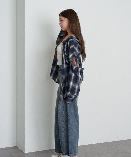 RAY CASSIN（レイカズン）の「袖スリットフードチェックシャツ（シャツ/ブラウス・レディース・ブラウン/ブラック/ブルー/カーキ・FREE）」の12枚目の写真