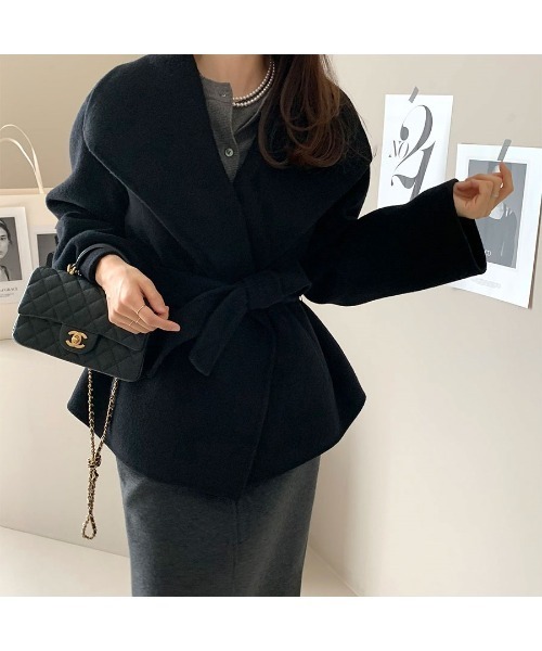 AMAJI(アマジ)の「ビッグカラーガウンコート(その他アウター・レディース・グレー/ブラック/ブラウン・FREE)」の1枚目の写真