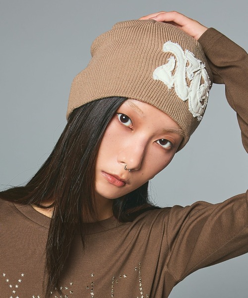 X-girl（エックスガール）の「DISTRESSED LOGO PATCH BEANIE（ニット