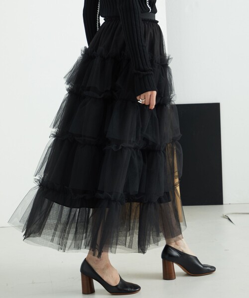 AEWEN MATOPH(イウエン マトフ)の「<AEWEN MATOPH>チュールフリル マキシスカート(スカート・レディース・ブラック・36/38)」の2枚目の写真