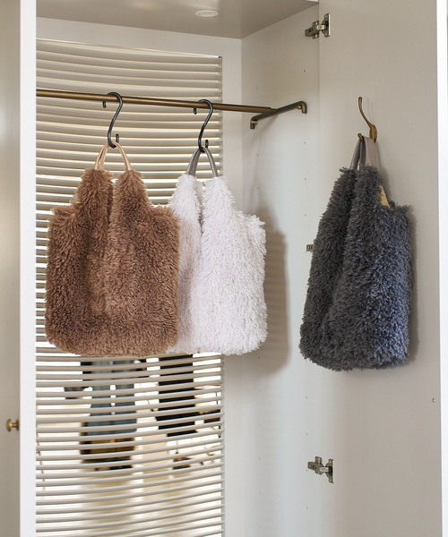 collex（コレックス）の「【WEB限定】Vラインフェイクファートートバッグ（トートバッグ・レディース・ブラウン/ライトグレー/チャコールグレー・フリー）」の16枚目の写真