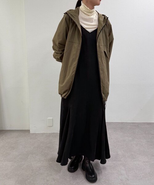 earthy(アーシー)の「マウンテンパーカー(その他アウター・レディース・ベージュ/カーキ・SMALL/MEDIUM)」の5枚目の写真