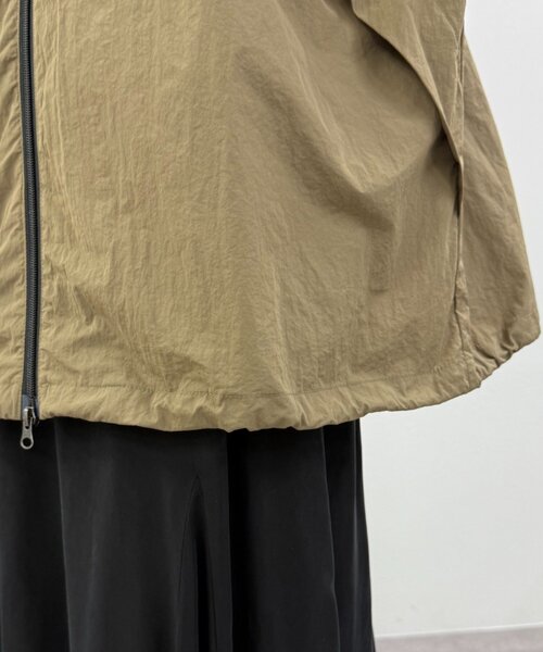 earthy(アーシー)の「マウンテンパーカー(その他アウター・レディース・ベージュ/カーキ・SMALL/MEDIUM)」の19枚目の写真