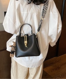 幾何学模様」に該当するバッグファッション通販 - ZOZOTOWN