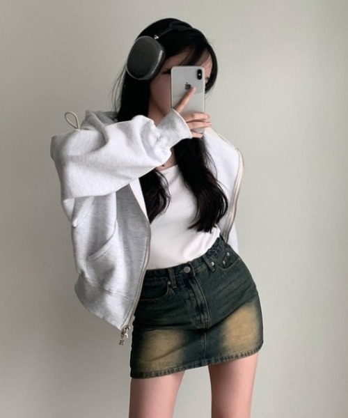 lilful（リルフル）の「配色 ダブルジップ ショート丈パーカー（パーカー・レディース・ライトグレー/チャコール/グレー/ブラック・F）」の9枚目の写真