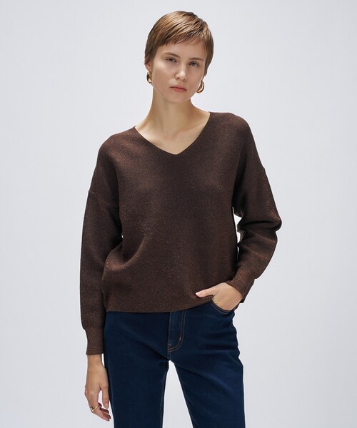 cloenc（クロエンス）の「【手洗い可】Vネックラメガターニット（ニット/セーター・レディース・ブラック系3/ブラウン系その他4/ライトグレー系3/ベージュ系3/ベージュ系その他7/ピンク系4・02/00）」の3枚目の写真