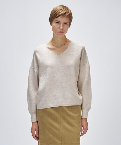 cloenc（クロエンス）の「【手洗い可】Vネックラメガターニット（ニット/セーター・レディース・ブラック系3/ブラウン系その他4/ライトグレー系3/ベージュ系3/ベージュ系その他7/ピンク系4・02/00）」の15枚目の写真