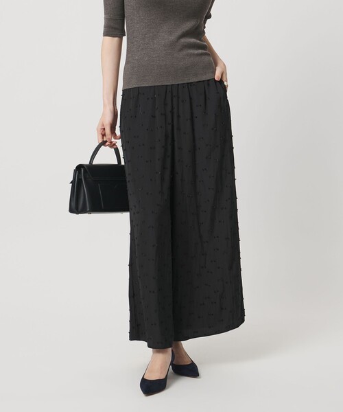 UNITED ARROWS(ユナイテッドアローズ)の「ドットカットジャガード イージー ワイド パンツ ‐ウォッシャブル‐(その他パンツ・レディース・ブラック/ネイビー・38/36)」の2枚目の写真