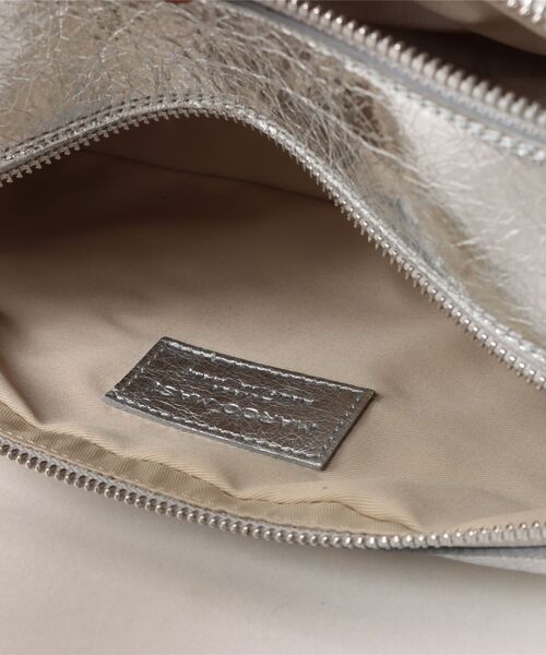 marco masi（マルコマージ）の「ワンショルダーバッグ《MARCO MASI》（ショルダーバッグ・レディース・シルバー・フリー）」の7枚目の写真