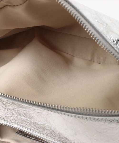 marco masi（マルコマージ）の「ワンショルダーバッグ《MARCO MASI》（ショルダーバッグ・レディース・シルバー・フリー）」の6枚目の写真