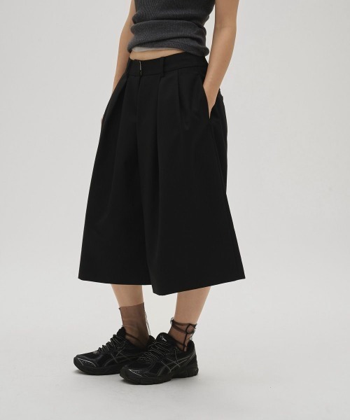 TODAYFUL(トゥデイフル)の「【TODAYFUL/トゥデイフル】Twill Bermuda Pants/ツイルバミューダパンツ(その他パンツ・レディース・ブラック/ダークブラウン系・36/38)」の16枚目の写真