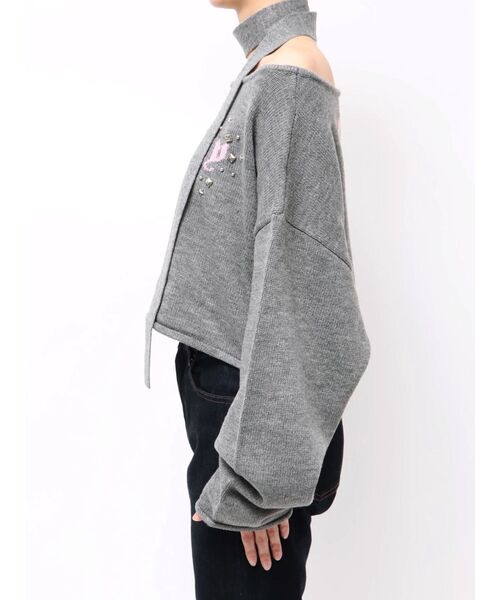 jouetie（ジュエティ）の「オフショルチョーカーショートニット（ニット/セーター・レディース・アイボリー/ブラック/グレー・MEDIUM）」の19枚目の写真