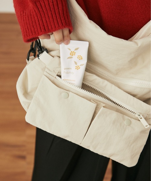 MERLOT(メルロー)の「ユーティリティマルチウェイバッグ(ショルダーバッグ・レディース・ホワイト/ブラック・FREE)」の6枚目の写真