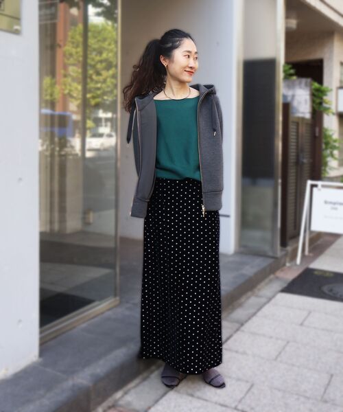 le.coeur blanc（ルクールブラン）の「エアリーダンボールパーカー（パーカー・レディース・チャコールグレー/アイボリー・38）」の21枚目の写真