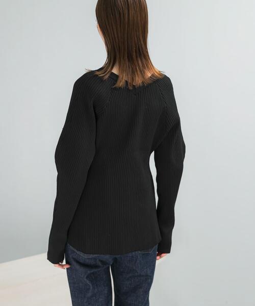 URBAN RESEARCH ROSSO WOMEN(アーバンリサーチ ロッソ)の「ELENDEEK SILHOUETTE ENSEMBLE KT(カーディガン/ボレロ・レディース・ブラック/ラベンダー・FREE)」の3枚目の写真