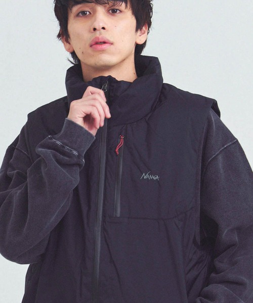 NANGA(ナンガ)の「NANGA-オーロラテックス スタンドカラー ダウンベスト(ダウンベスト・メンズ・グレー/ブラック・M/L/XL)」の2枚目の写真