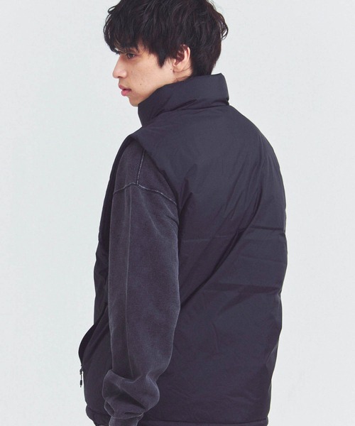 NANGA(ナンガ)の「NANGA-オーロラテックス スタンドカラー ダウンベスト(ダウンベスト・メンズ・グレー/ブラック・M/L/XL)」の19枚目の写真