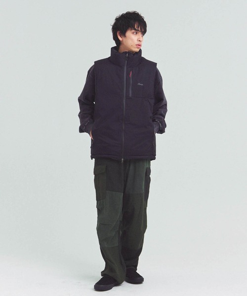 NANGA(ナンガ)の「NANGA-オーロラテックス スタンドカラー ダウンベスト(ダウンベスト・メンズ・グレー/ブラック・M/L/XL)」の21枚目の写真