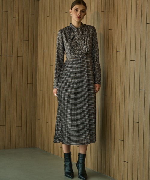 セール】Classic Pleated One-piece クラシックプリントプリーツ