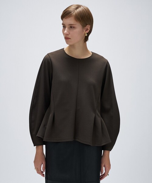 cloenc（クロエンス）の「【セットアップ／マシンウォッシュ】カットジョーゼットペプラムプルオーバー（Tシャツ/カットソー・レディース・ダークブラウン/ブラック/オフホワイト・01/02/03）」の3枚目の写真