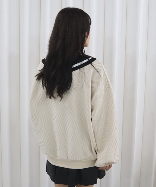 CECIL McBEE（セシルマクビー）の「ふくれジャガードフェイクレイヤードトップス（Tシャツ/カットソー・レディース・ライトベージュ/ベージュ/グレイッシュベージュ・MEDIUM/LARGE）」の9枚目の写真