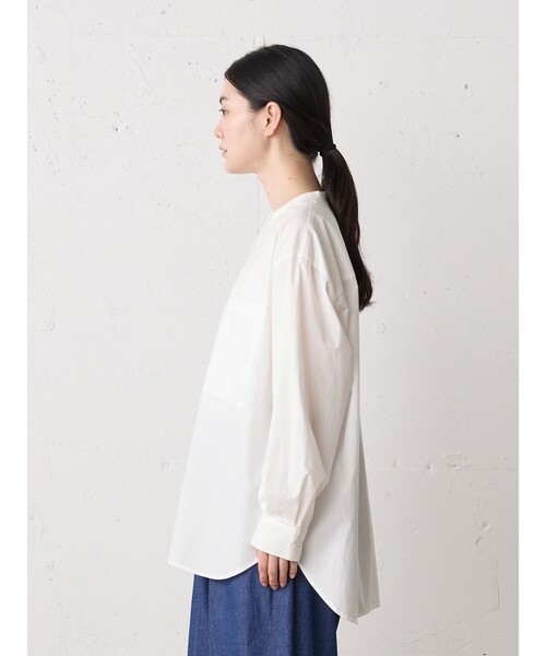 MidiUmi(ミディウミ)の「MidiUmi スタンドカラービッグシャツ(シャツ/ブラウス・レディース・ネイビー/ライトブルー/オフホワイト・FREE)」の9枚目の写真