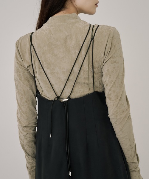 UNITED TOKYO(ユナイテッドトウキョウ)の「フィブリルアシメキャミワンピース|ウォッシャブル/セットアップ/オフィスカジュアル/オケージョン/ストレッチ/春服(ワンピース・レディース・グレー/ブラック・1/2)」の15枚目の写真