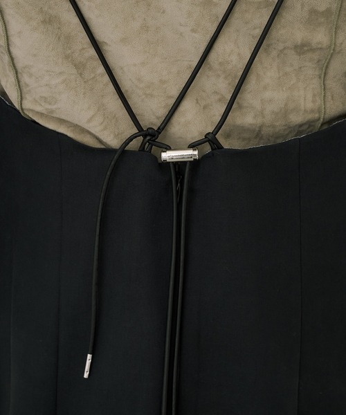 UNITED TOKYO(ユナイテッドトウキョウ)の「フィブリルアシメキャミワンピース|ウォッシャブル/セットアップ/オフィスカジュアル/オケージョン/ストレッチ/春服(ワンピース・レディース・グレー/ブラック・1/2)」の16枚目の写真