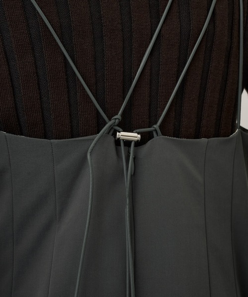 UNITED TOKYO(ユナイテッドトウキョウ)の「フィブリルアシメキャミワンピース|ウォッシャブル/セットアップ/オフィスカジュアル/オケージョン/ストレッチ/春服(ワンピース・レディース・グレー/ブラック・1/2)」の5枚目の写真