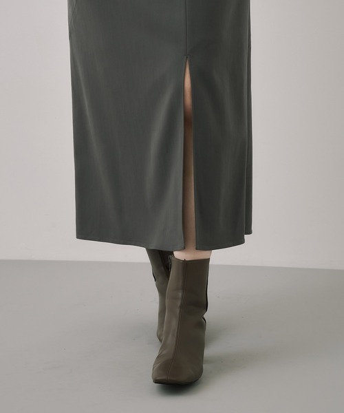 UNITED TOKYO(ユナイテッドトウキョウ)の「フィブリルアシメキャミワンピース|ウォッシャブル/セットアップ/オフィスカジュアル/オケージョン/ストレッチ/春服(ワンピース・レディース・グレー/ブラック・1/2)」の8枚目の写真