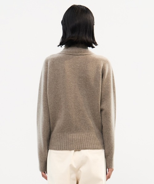 STUDIOUS（ステュディオス）の「【STUDIOUS/ステュディオス】Cashmere Wool Drivers Knit/カシミアウールドライバーズニット（ニット/セーター・レディース・ピンク/モカ/ダークグレー・FREE）」の20枚目の写真