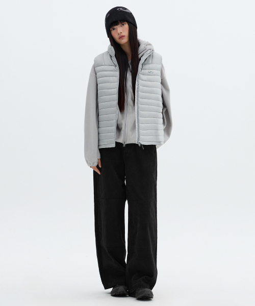 F.ILLUMINATE(フィルミネイト)の「エアライトダウンベスト-ライトブルー(ダウンベスト・メンズ・その他・SMALL/MEDIUM/LARGE)」の6枚目の写真