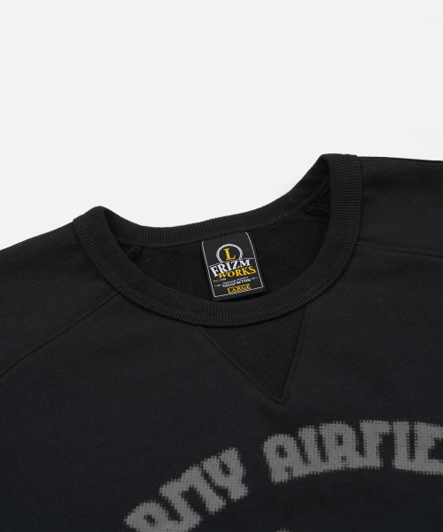 FRIZMWORKS(フリズムワークス)の「ARMY AIRFIELD SWEATSHIRT _ BLACK(スウェット・メンズ・その他・MEDIUM/LARGE/X-LARGE/SMALL)」の3枚目の写真