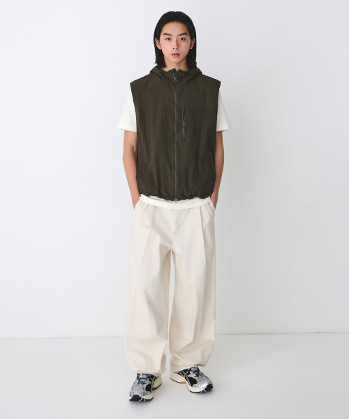 MUSINSA STANDARD（ムシンサスタンダード）の「リネンライクセミバルーンデニムパンツ[クリーム]（デニムパンツ・メンズ・その他・40/38/27/28/29/42/32/30/31/33/26）」の2枚目の写真