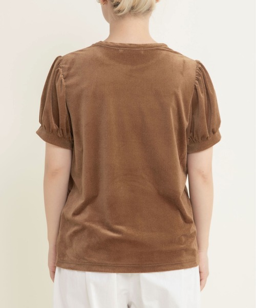 CHILD WOMAN（チャイルドウーマン）の「シアーベロア パフスリーブTシャツ（Tシャツ/カットソー・レディース・アイボリー/ブラウン・FREE）」の19枚目の写真