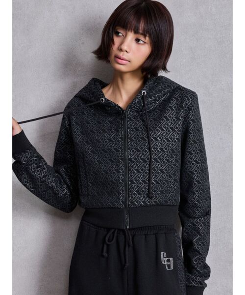 GYDA（ジェイダ）の「GG chain glitter print shortパーカー（パーカー・レディース・ブラック/グレー・FREE）」の3枚目の写真