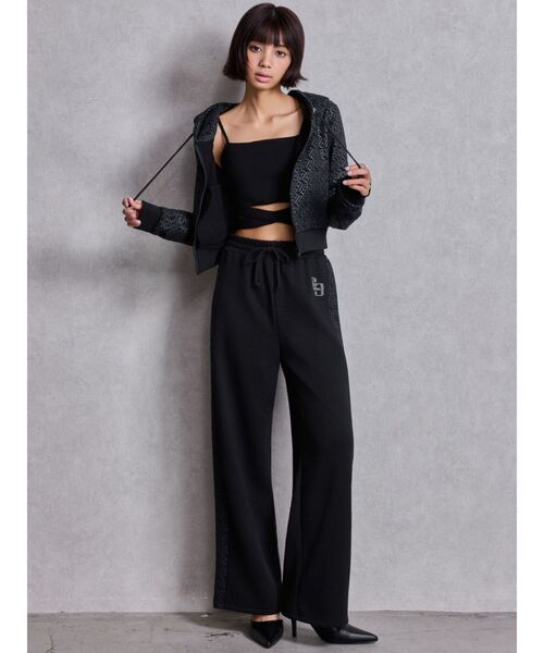 GYDA（ジェイダ）の「GG chain glitter print shortパーカー（パーカー・レディース・ブラック/グレー・FREE）」の8枚目の写真