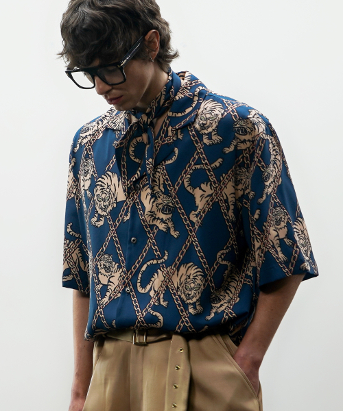 UNTAGE（アンテージ）の「トラプリントボウリングシャツ[Navy(ユニセックス)]_UTS-SS03（シャツ/ブラウス・メンズ・その他・MEDIUM/LARGE）」の3枚目の写真