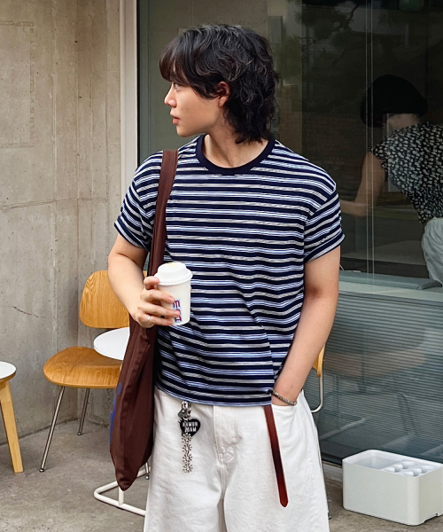 LEIRE（ルアール）の「エッセンシャルストライプクロップTシャツ [マルチネイビーST]（Tシャツ/カットソー・メンズ・その他・MEDIUM/LARGE/X-LARGE/XX-LARGE）」の2枚目の写真